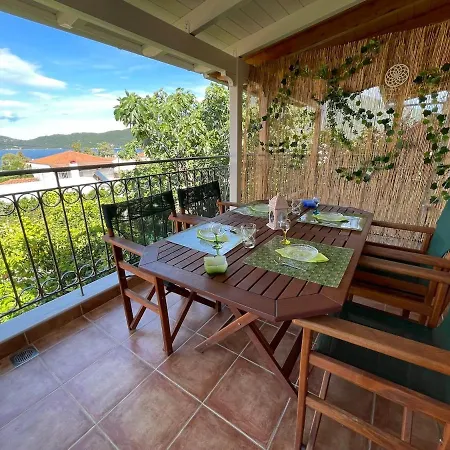 דירה Oak Tree, Sea View Apartment, Karavomylos, Cephalonia קרבומילוס