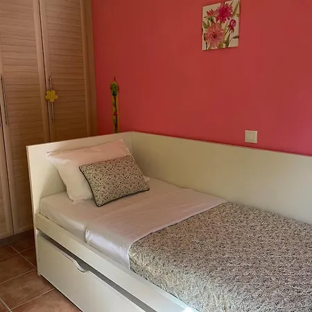 דירה Oak Tree, Sea View Apartment, Karavomylos, Cephalonia *